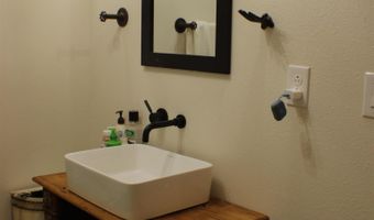 334 Animas Creek Rd, Caballo, NM 87931