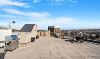 17 Chapel St Apt 402, Albany, NY 12210