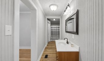 1519 W Madison Ave, Athens, TN 37303