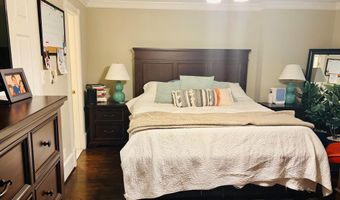 915 C St SE, Washington, DC 20003