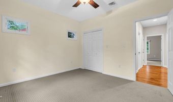 10 Greenwood Pl, Middletown, NJ 07748