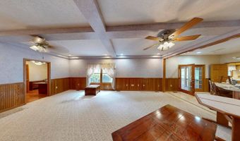 136 Lock Ln, Alum Creek, WV 25003