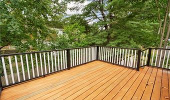 6 Acre Ave, Barrington, RI 02806