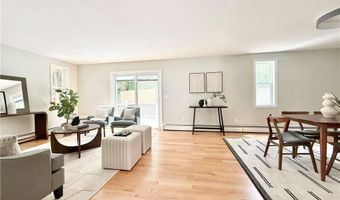 7 Simmons Rd, Barrington, RI 02806