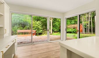 8735 Glen Nevis Rd NE, Ada, MI 49301