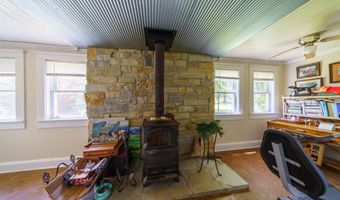 550 Medlock Rd, Batesville, AR 72501