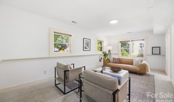 1941 Bentley Pl, Charlotte, NC 28205