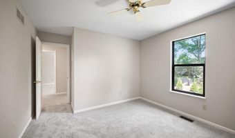 8240 Woodglen Dr, Anderson Twp., OH 45255