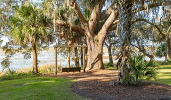 25 River Pl, Beaufort, SC 29906