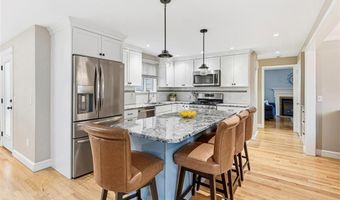 27 Christine Dr, Barrington, RI 02806