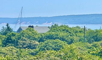 12 Lobsterville Rd, Aquinnah, MA 02535