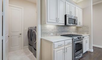 5001 Meridian Ln 2103, Addison, TX 75001