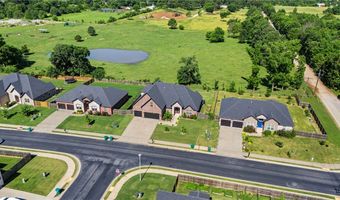 1010 Huntleigh Dr, Bentonville, AR 72713