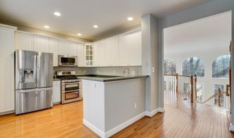 2505 GADSBY Pl, Alexandria, VA 22311