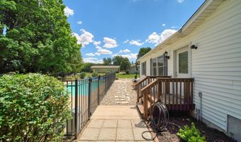 2943 Lee Marie Dr, Adrian, MI 49221