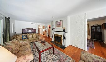 10 CAREY, Ambler, PA 19002