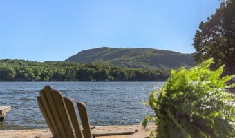 905 Cold Mountain Rd, Lake Toxaway, NC 28747