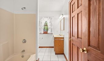 30 Seabreeze Dr, Bourne, MA 02532