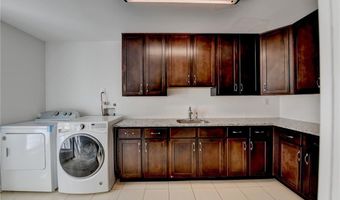 337 Lakeshore Dr, Berkeley Lake, GA 30096