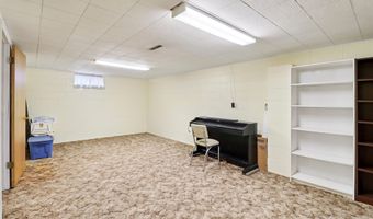 712 Rapids St, Adel, IA 50003