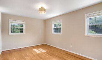 8108 BEECH TREE Rd, Bethesda, MD 20817