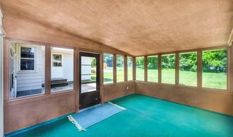 154 Walnut Dr, Amherst, OH 44001