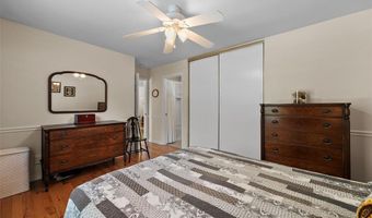 288 Brightfield Dr, Ballwin, MO 63021