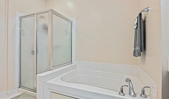 20385 BELMONT PARK Ter 103, Ashburn, VA 20147