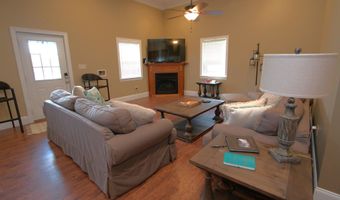 411 DR JENKINS Ln, Altoona, AL 35952
