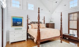 2 Harbor View Dr, Newport, RI 02840