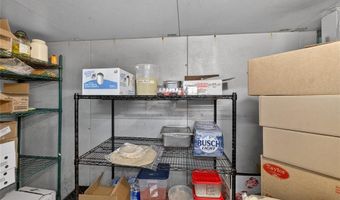 8713 Gravois Rd, Affton, MO 63123