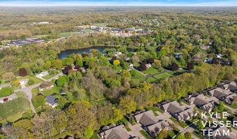 892 Bridge Crest Dr SE, Ada, MI 49301