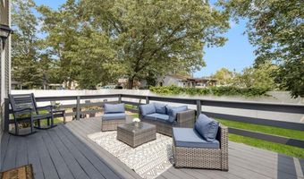 6 LARKSPUR Rd, Warwick, RI 02886