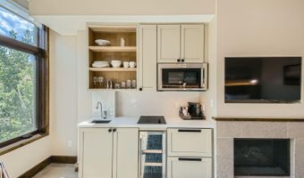 126 Riverfront Ln 345, Avon, CO 81620
