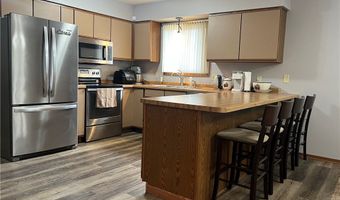 1123 Glades Dr, Altoona, WI 54720