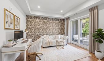 8121 RIVER Rd 423, Bethesda, MD 20817