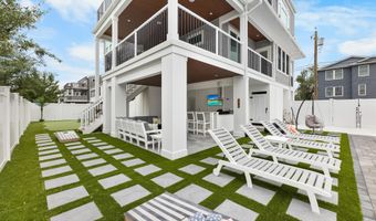 18 Mea Ln, Beach Haven, NJ 08008