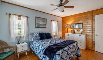 39 Bourdeau Ln N, Alburgh, VT 05440