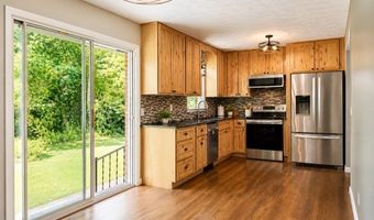 72 Auxier Hts, Auxier, KY 41602