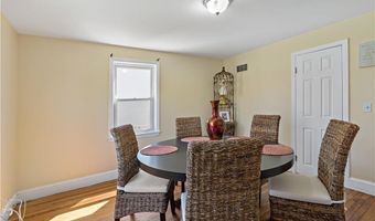 5 St Theresa Ave, Bristol, RI 02809