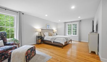 27 Colonel Wilkins Rd, Amherst, NH 03031