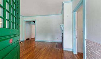 55 Hunter Ave, Newport, RI 02840