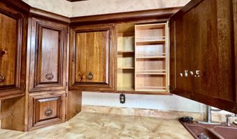 101 7th Ave NW, Bowman, ND 58623