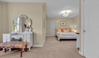 65 Serpentine Dr, Bayville, NJ 08721