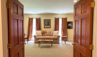 2 Parker Farm Ln, Amherst, NH 03031