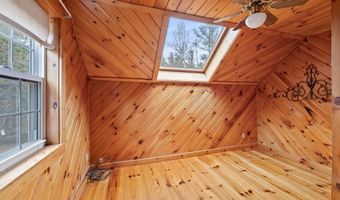 69 Twin View Dr, Carroll, NH 03595