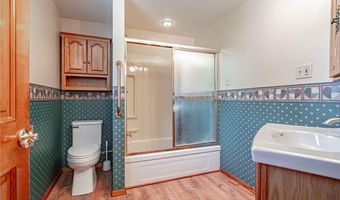 4165 E Texas Rd, Allentown, PA 18103