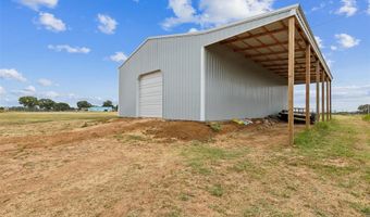 2028 County Road 1370, Alvord, TX 76225