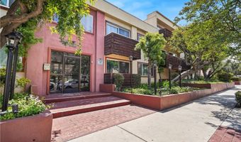 5414 Newcastle Ave 66, Encino, CA 91316