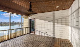1388 Cypress Pointe Dr, Akron, AL 35449